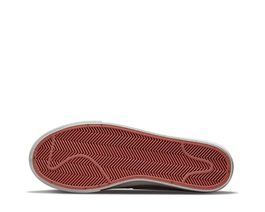 Nike Blazer Low Platform SP Khaki / Light Bone - Madder Root - Hatzel Rush DQ9318-200