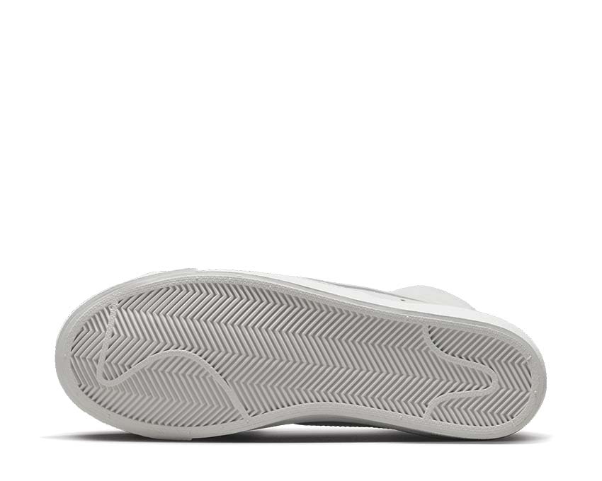 Nike Blazer Mid '77 LX Photon Dust / Summit White DQ7572-001