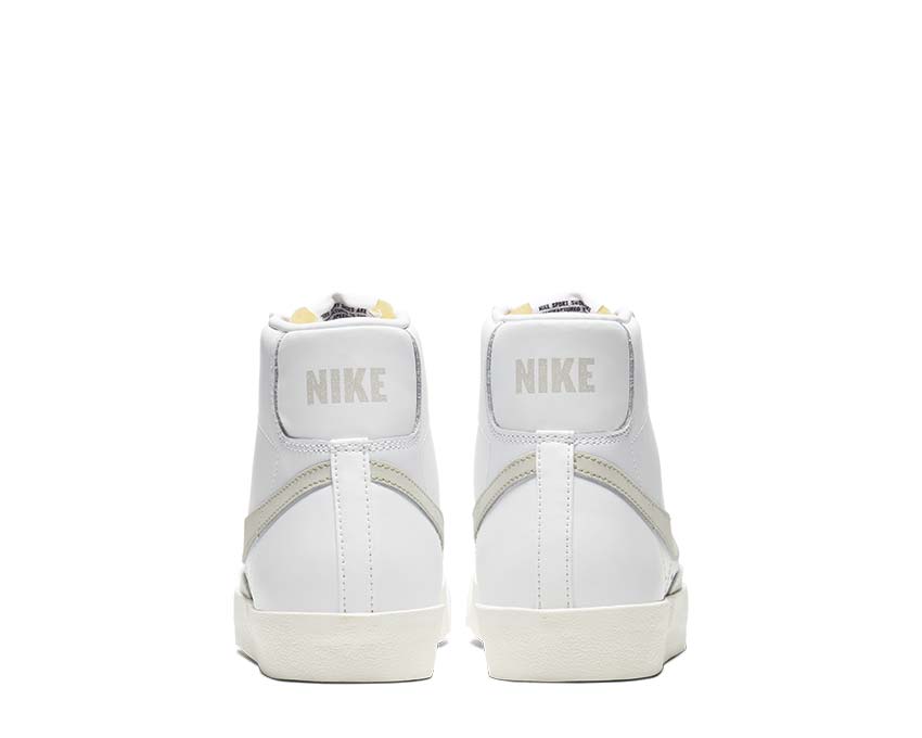 Nike Blazer Mid '77 Vintage White / Light Bone - Sail BQ6806-106