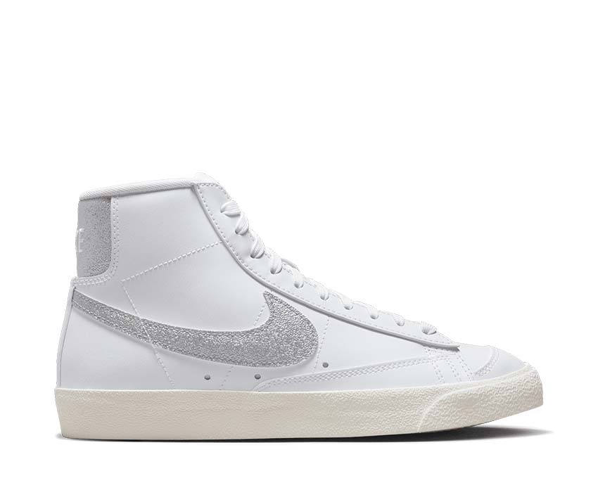 Blazer mid 77 2024 vintage white snake