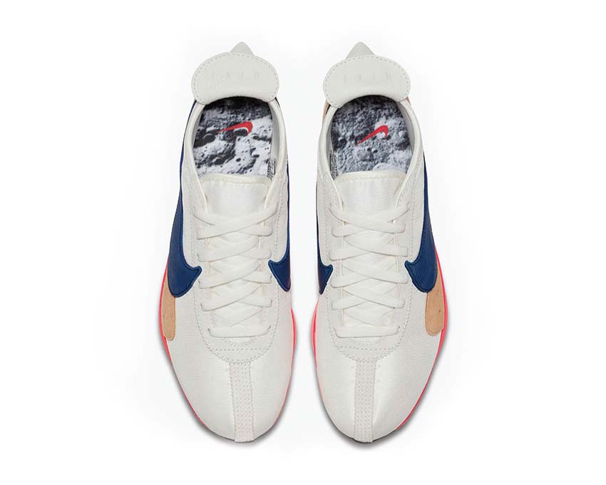 Nike Moon Racer QS Segel