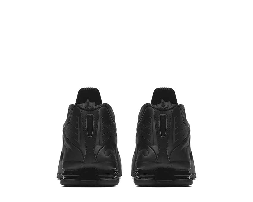 Nike Shox R4 Black White 104265-044