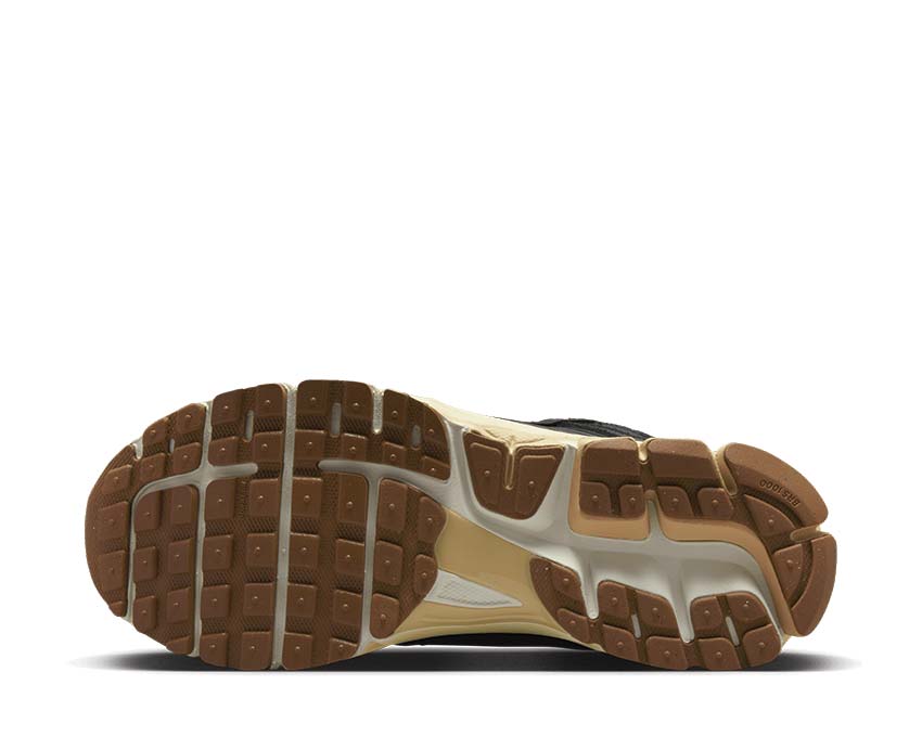 Nike Zoom Vomero 5 PRM Black / Black - Sesame - Coconut Milk FD0533-010