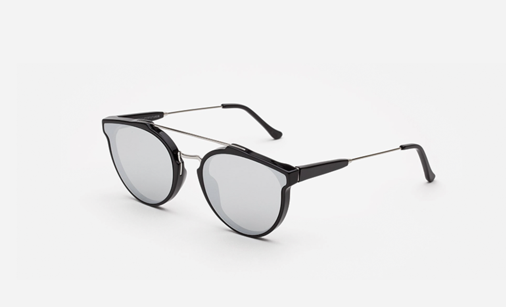 Retro Super Future Giaguaro Forma Silver - NOIRFONCE