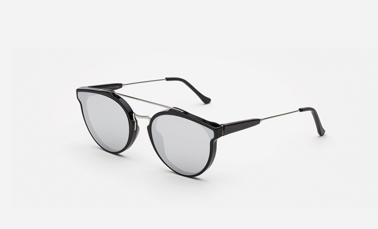 Retro Super Future Giaguaro Forma Silver - NOIRFONCE