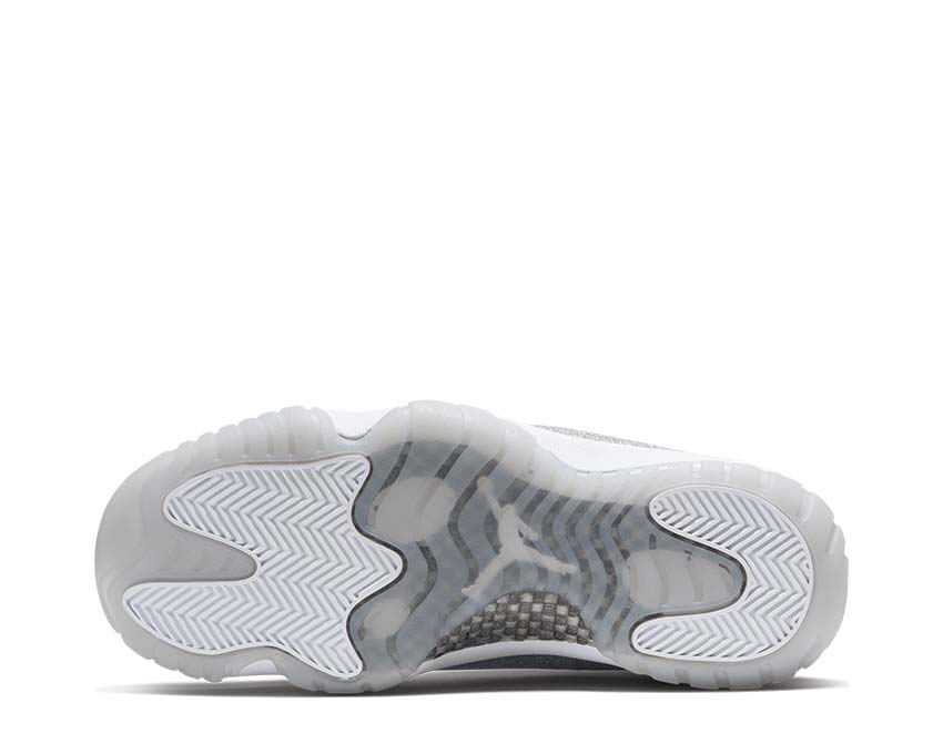 Air Jordan 11 Retro White / Metallic Silver - Vast Grey AR0715-100