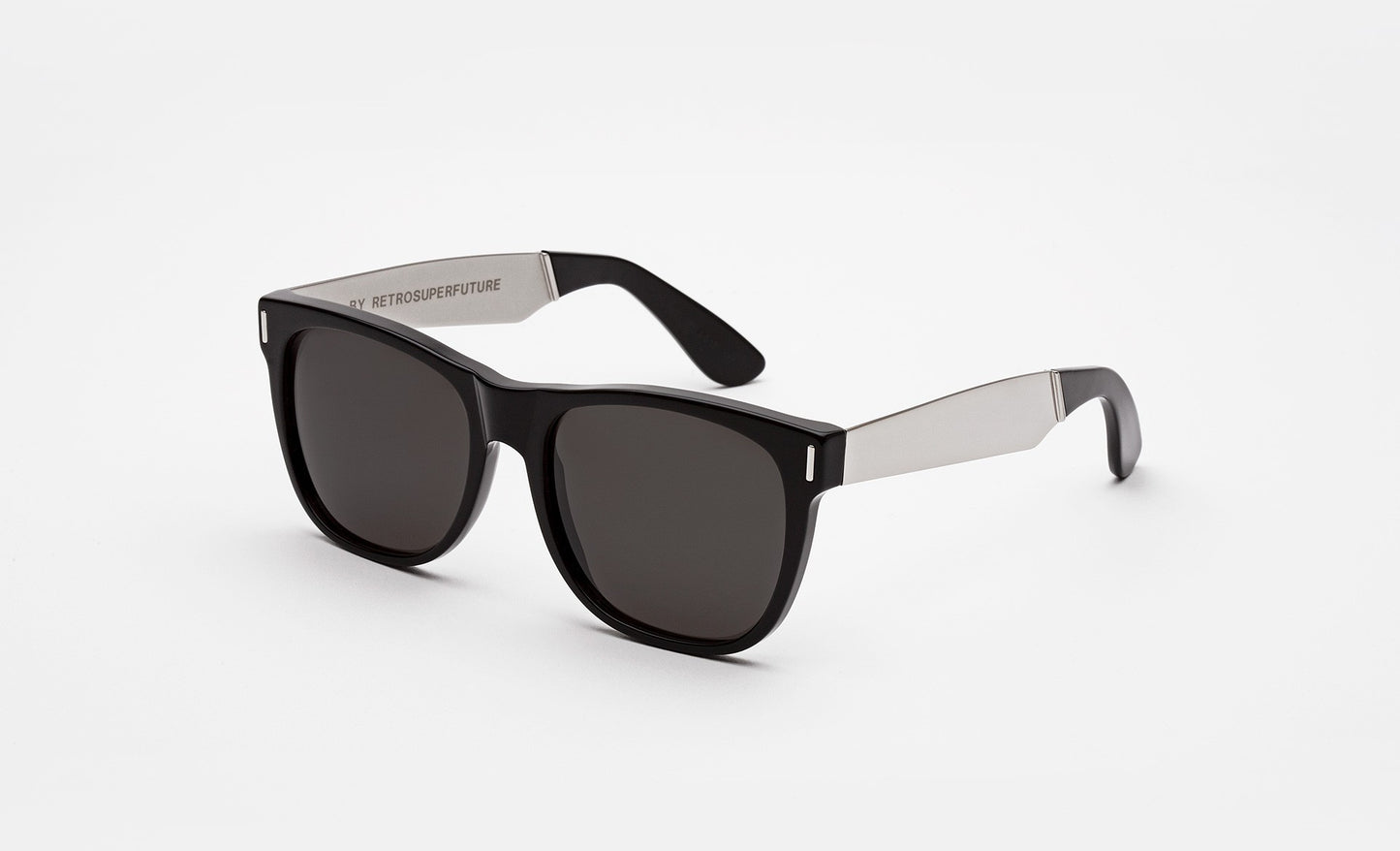 Klassisches Francis Black Silver