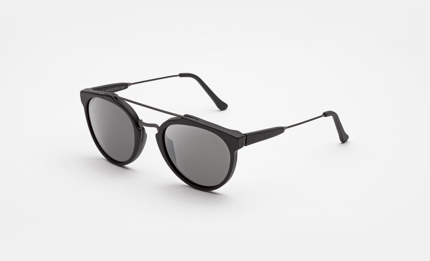 Giaguaro Schwarz-Matt-Spiegel