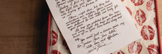 Air Jordan 4 "Love Letter": A Valentine’s Romance