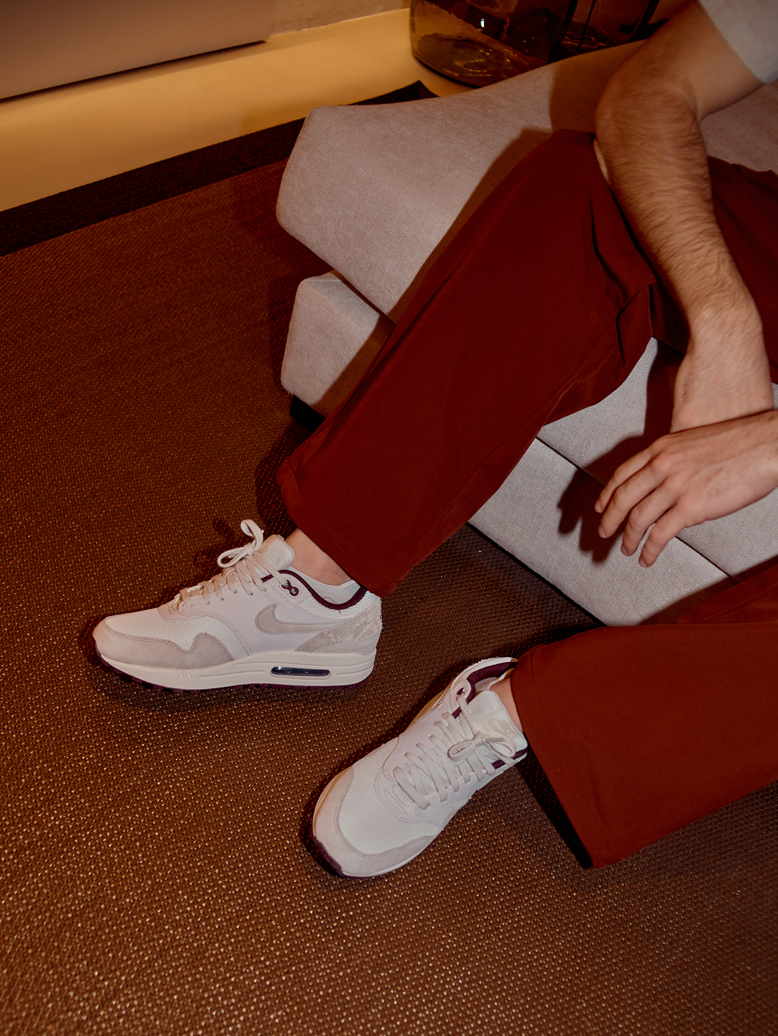 Nike Air Max 1 ホワイト/ブラック NIKE公式】ナイキ エア マックス 1 メンズシューズ.オンライン