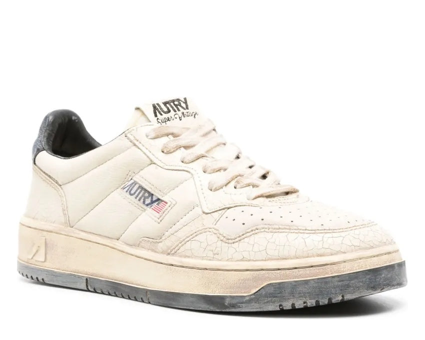 Autry Sup Vint Low "Padded White"