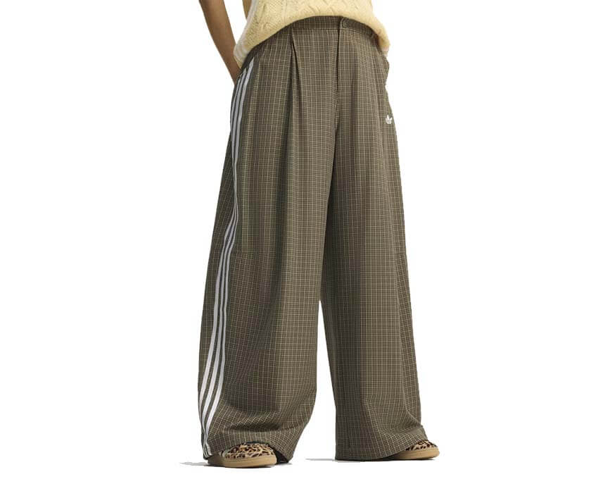 Adidas Checks Loose Pants LE8308