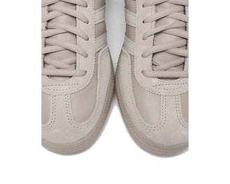 Adidas Handball Spezial Wonder Beige vue latérale — tige en suède et cuir