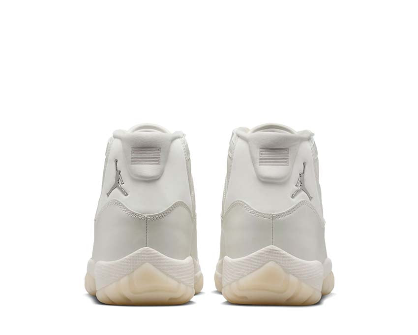 Air Jordan 11 Retro W AR0715-110