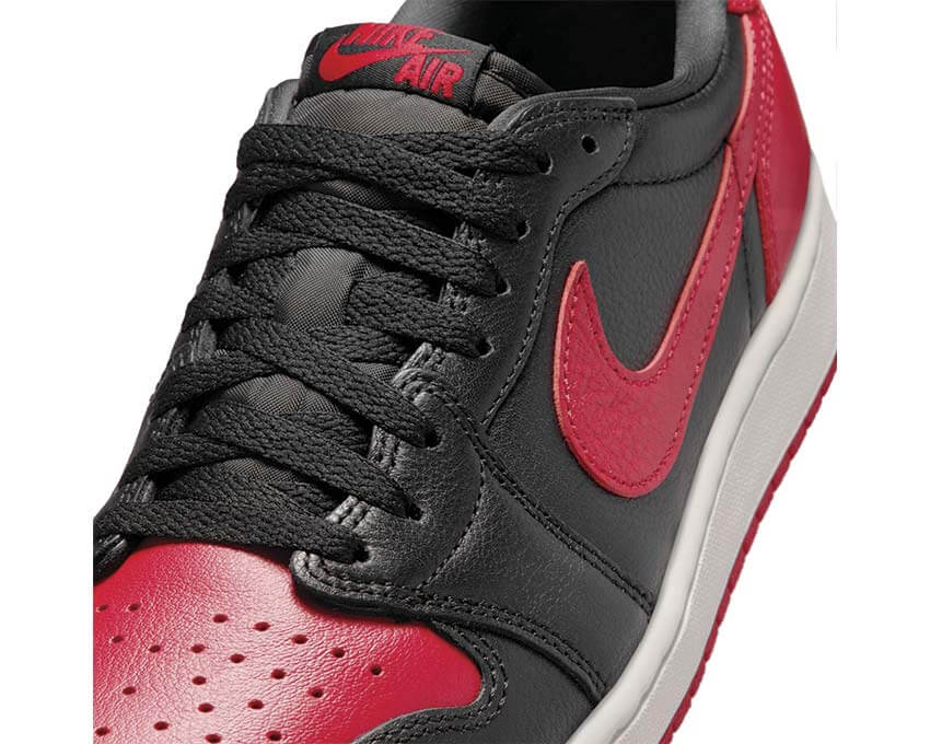 Air Jordan 1 Retro Low OG 