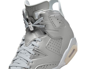 Air Jordan 6 Retro x PSG Metallic Silver vue latérale — tige argent métallisé premium