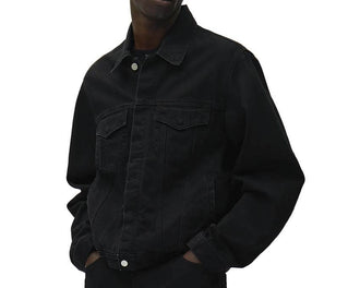 Arte Circle Logo Jeans Jacket vista lateral — chaqueta denim hombre corte clásico
