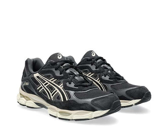 Asics Gel NYC Black/Black vue latérale — tige mesh cuir noir vintage