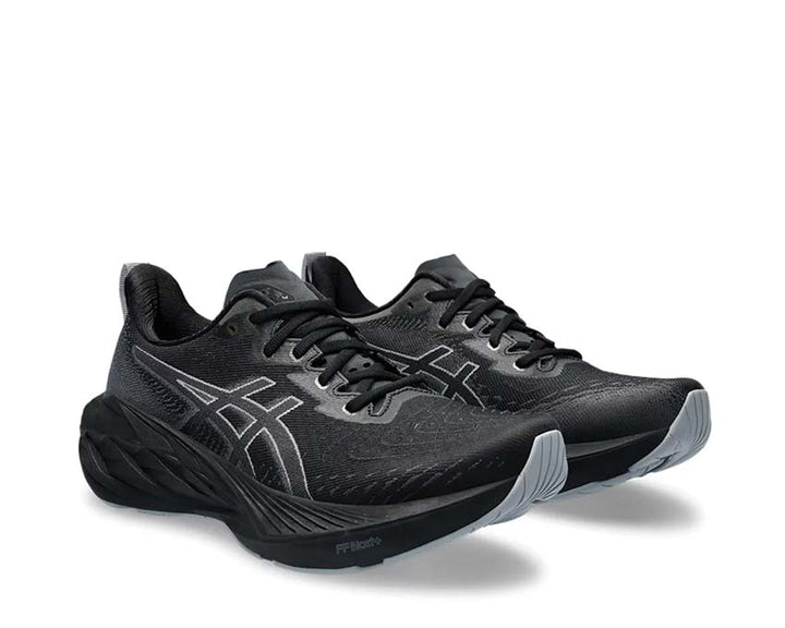 Asics Novablast 4 Black / Graphite Grey 1011B693-002