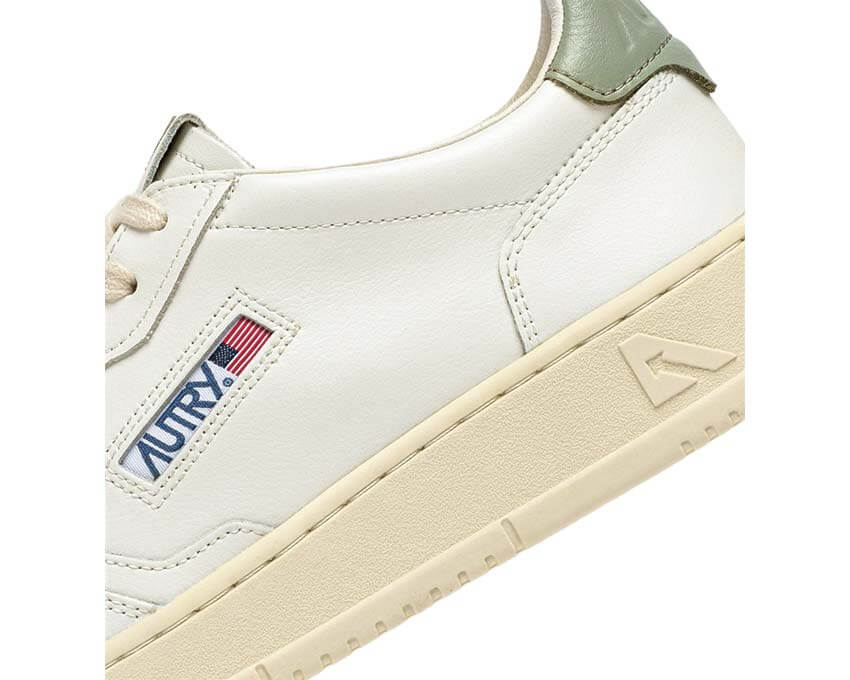 Autry Medalist Low AULWLL11