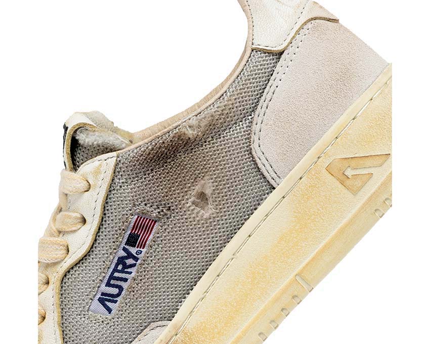 Autry Super Vintage Low AVLMDA08 - NOIRFONCE