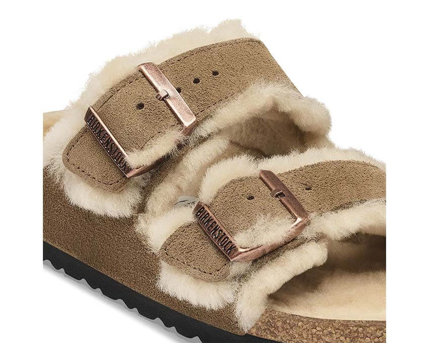 Birkenstock Arizona Shearling "Dark Tea" - sandales unisexe - vue latérale