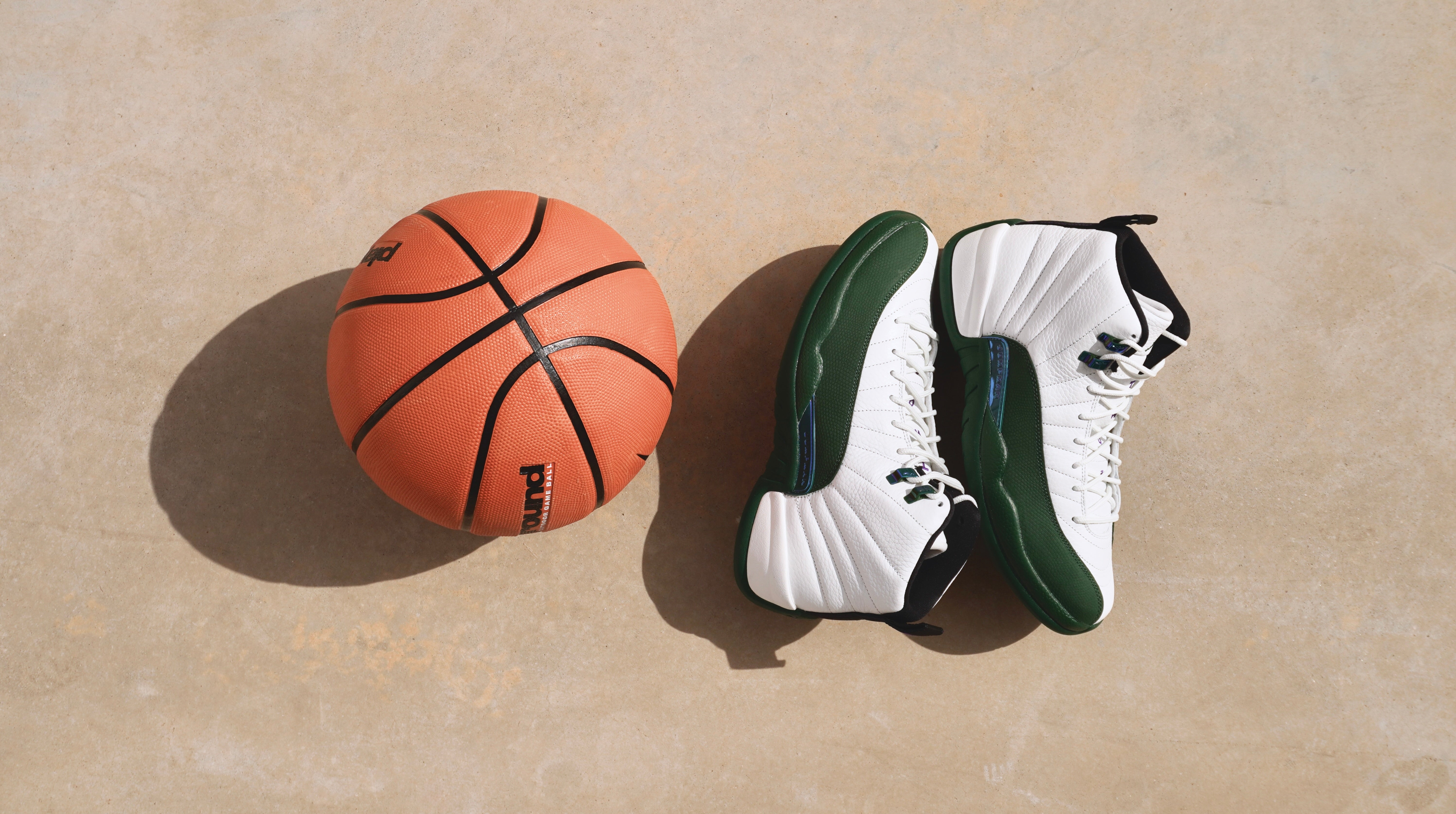 Deportivas Jordan blanca y verdes