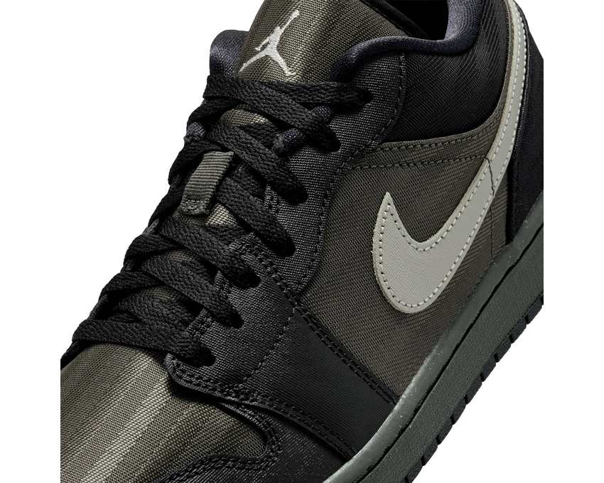 Air Jordan 1 Low Se "Newsprint"