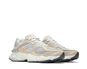 New Balance 9060 Beige vue latérale — tige mesh et suède superpositions