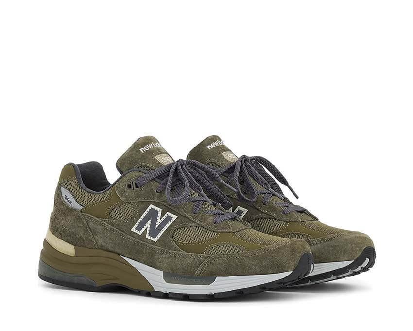 靴 New Balance 992 \