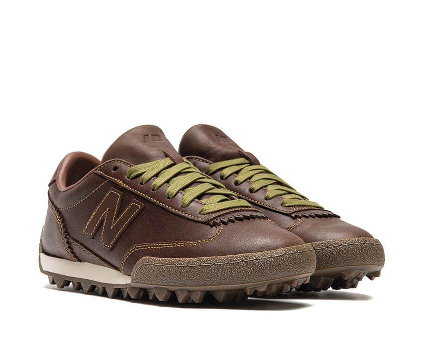 New Balance Gator Run "Pumpernickel" - vue latérale