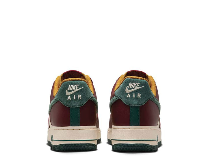 Nike Air Force 1 07 LV8 Coconut Milk / Vintage Green - Dark Team Red HQ3612-113