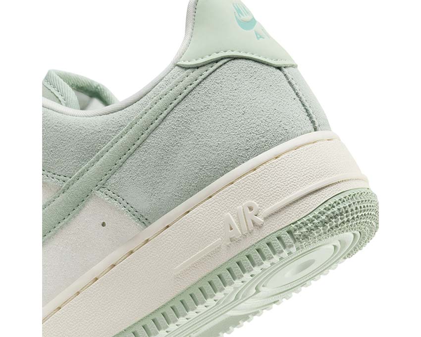 Nike Air Force 1 '07 SE Spruce Aura / Pistachio Frost - Green Frost HQ1497-099 