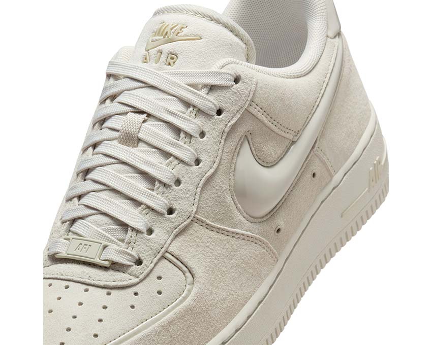  Nike Air Force 1 '07 W HV4406-001