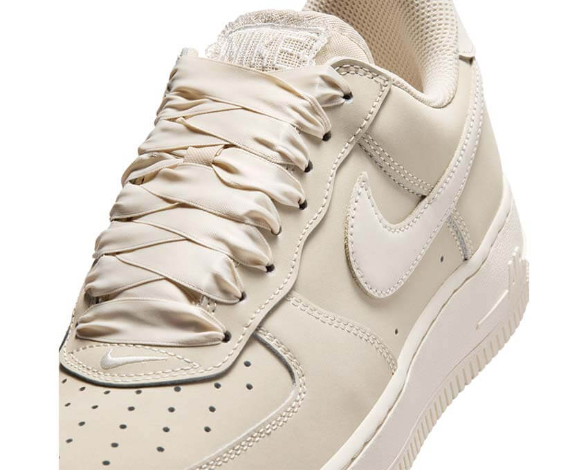 Nike Air Force 1 Retro Prm W IR0871-100