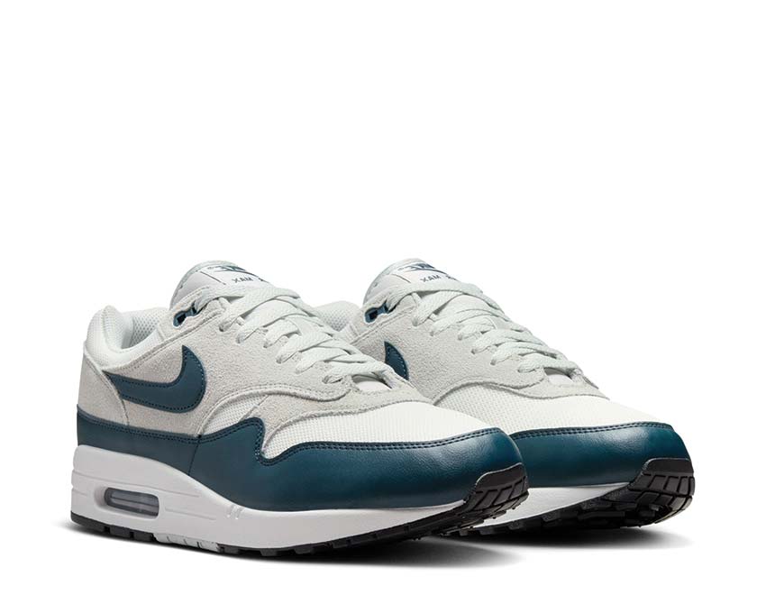 Air max 1 teal 2025