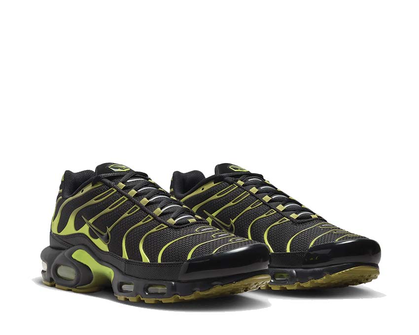 Nike Air Max Plus Black / Black - Cyber - Pacific Moss DM0032-010