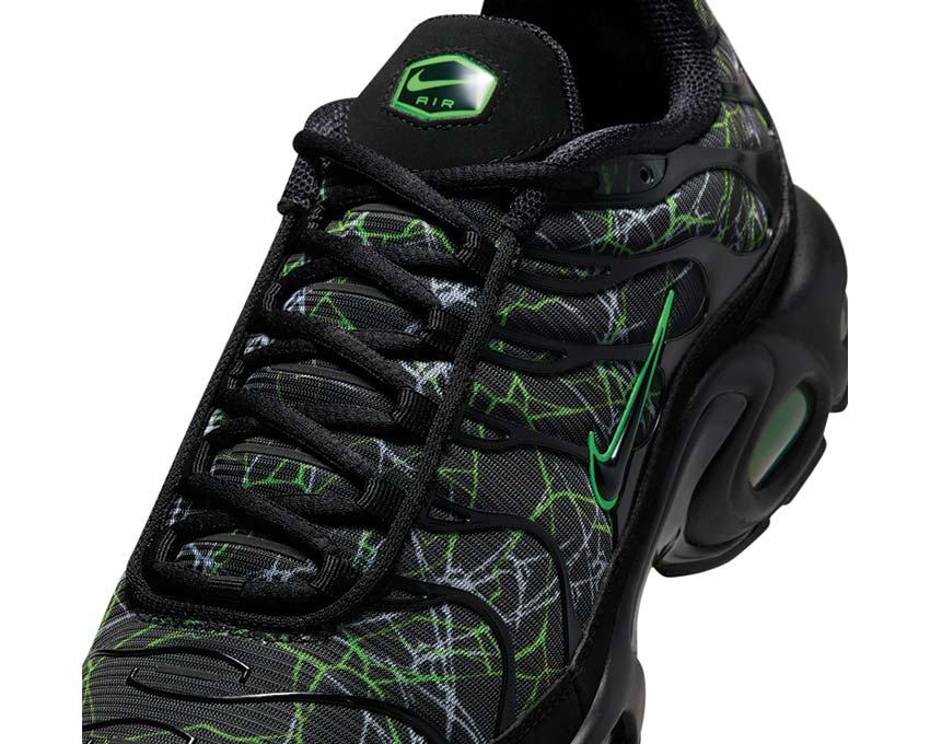black and green nike tns