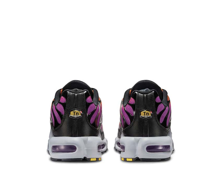 Nike Air Max Plus Black / Photon Dust - Total Orange DM0032-014