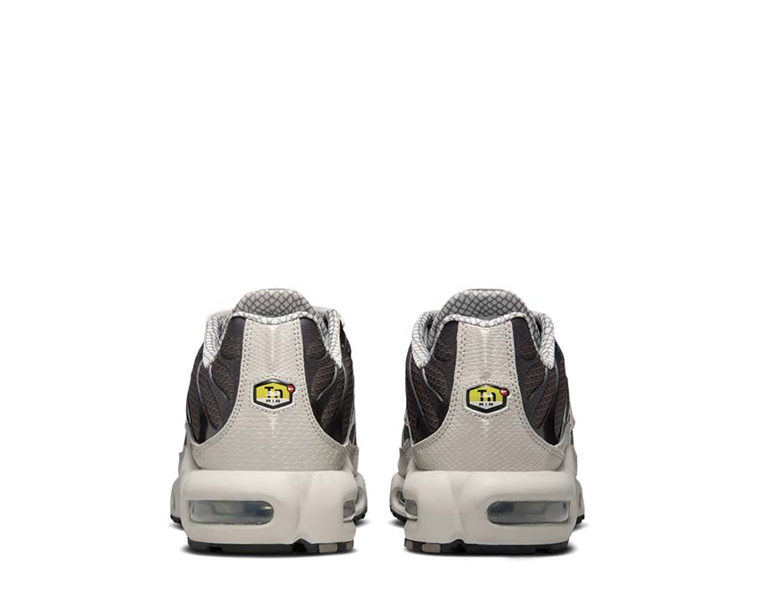 Acheter Nike Air Max Plus IB7679-200 - NOIRFONCE