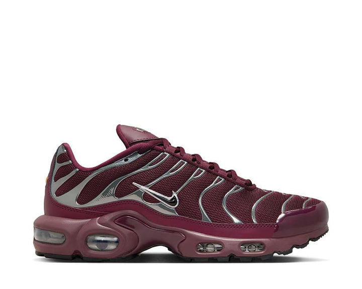 Nike Air Max Plus SE W Night Maroon / Black - Dark Team Red HJ9743-600