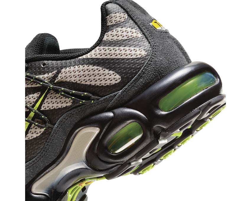 Nike Air Max Plus Utility Black / Volt - College Grey FD0670-003  