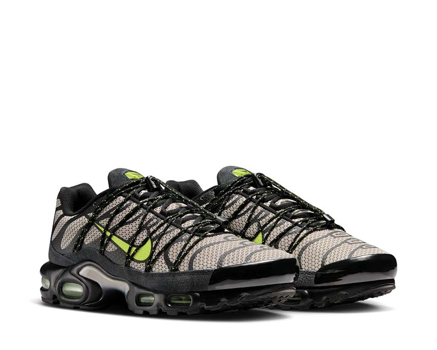 Nike Air Max Plus Utility Black / Volt - College Grey FD0670-003  