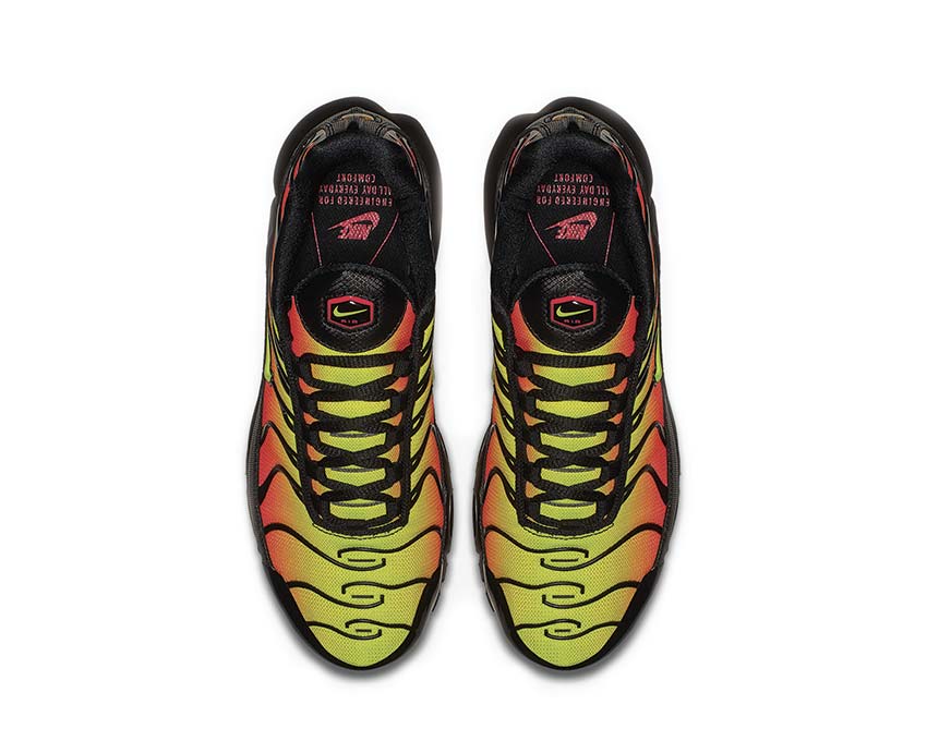 Air max plus black volt total orange top
