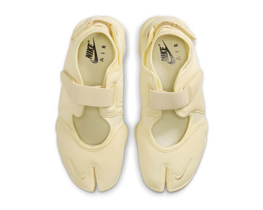 Nike Air Rift IV6058-700