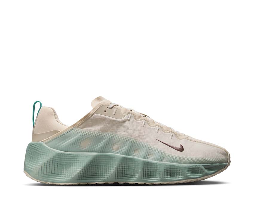 Nike Ava Rover DX4215-100