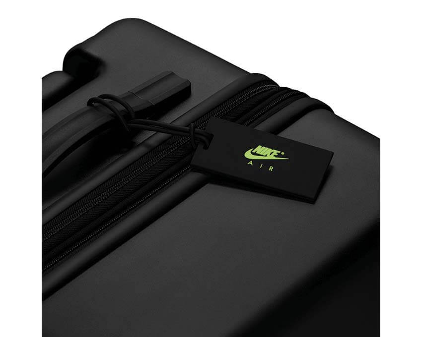 Nike Medium Checked Hardshell Luggage Black | NOIRFONCE
