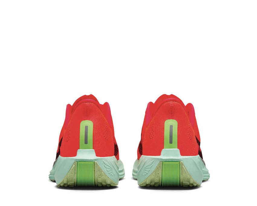 Nike ZoomX Pegasus Plus Bright Crimson Women\'s Size 10 FQ7262-600 New Nike Pegasus Plus Bright Crimson Lime Blast Sneakers FQ7262  main image 3