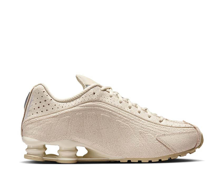Nike Shox R4 QS Distressed Leather | NOIRFONCE