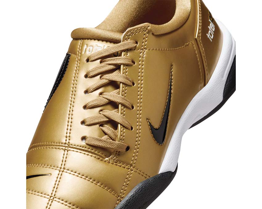 Nike Total 90 W 